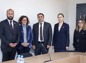 ՀՀ ԱԳ նախարարի տեղակալի հանդիպումը Կարմիր Խաչի և Կարմիր Մահիկի միջազգային ֆեդերացիայի (ԿԽԿՄՄՖ) տարածաշրջանային տնօրենի տեղակալի հետ