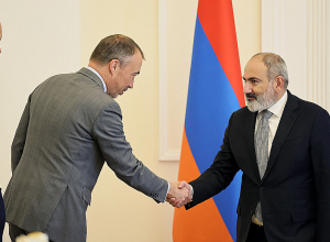 Փաշինյանն ընդունել է Տոյվո Կլաարին