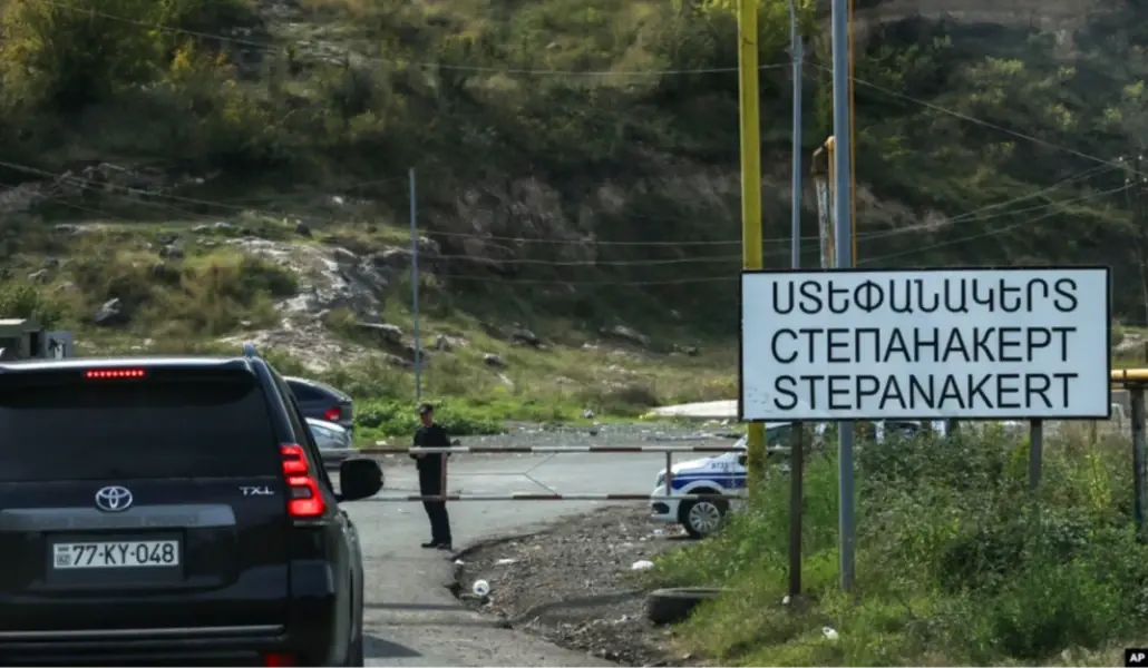 3f757d6a-bb7f-4540-abe5-210cf2eeb7bd_w1023_r1_s