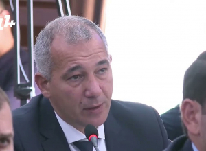 В Ереване мусорные баки уйдут под землю?