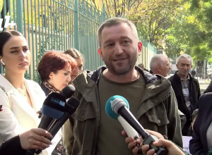 Мы просим гуманитарного убежища у Франции; имело место отмывание денег: арцахец