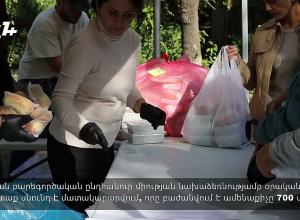 Տաք սնունդ, հագուստ եւ անհրաժեշտ այլ իրեր․ բարեգործները, կամավորները՝ արցախցիներին