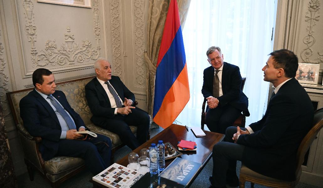 395711796_855356569273874_3655498728959838767_n