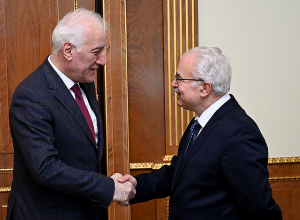Նախագահը հանդիպել է «Հայաստան» համահայկական հիմնադրամի հոգաբարձուների խորհրդի անդամ Պետրոս Թերզյանի հետ