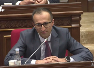 Этот разговор оставляет впечатление дежавю: Арсен Торосян