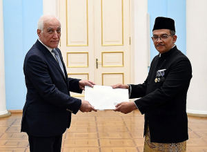 Նախագահ Վահագն Խաչատուրյանին իր հավատարմագրերն է հանձնել Հայաստանում Ինդոնեզիայի դեսպանը