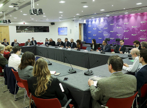 ՀՀ ԱԳ նախարարի հետ քննարկում Լոնդոնի Միջազգային հարաբերությունների թագավորական ինստիտուտում (Chatham House) և հանդիպում տնօրենի հետ