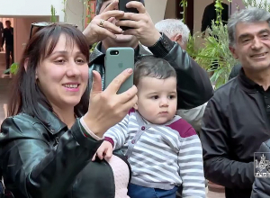 Ավինյանը հանձնեց նոր բնակարանների բանալիները