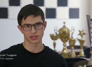 Հաղթանակի ճանապարհով… չեմպիոն Արսեն Դավթյան․ Հայաստանի շախմատի ֆեդերացիա