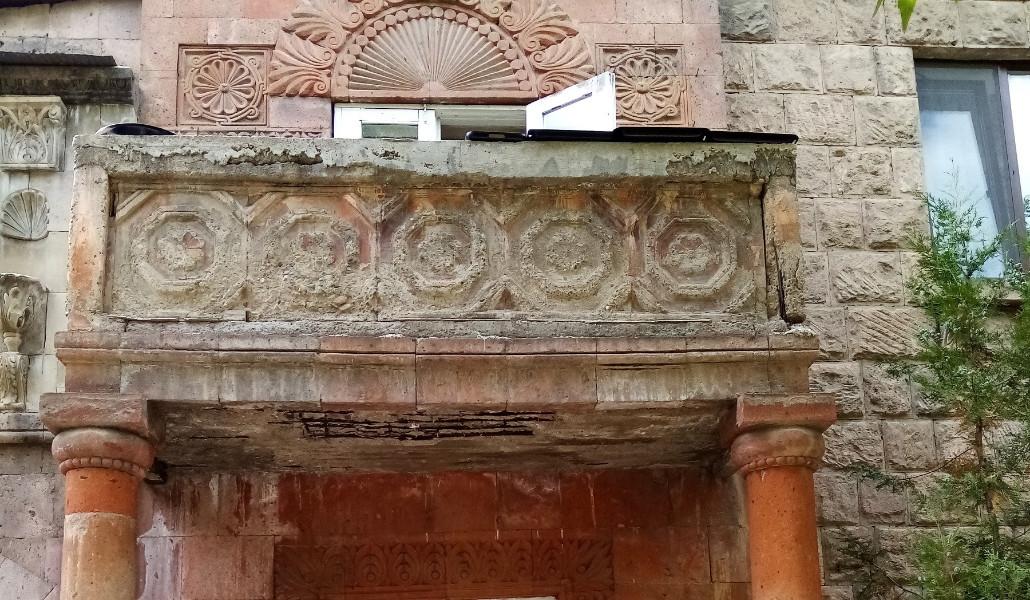 thumbnail_Վարպետ-Մերաբի-տուն-