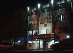 Ծեծի էր ենթարկել կնոջը, այնուհետև կրակոցներ էր արձակել աներոջ մեքենայի ուղղությամբ