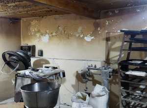 Հացի արտադրամասում հատակը, պատերի մակերևույթը, առաստաղը չեն գտնվել նորոգ վիճակում