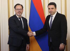 Спикер НС РА Ален Симонян принял главу французской делегации в ПАСЕ