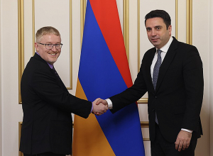 Ален Симонян принял посла Канады в нашей стране