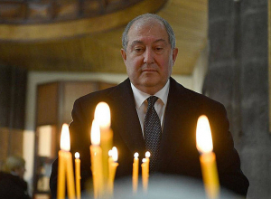 Թող ձեր սրտերն ու տները լցվեն խաղաղությամբ, հույսով ու հավատով. Արմեն Սարգսյան