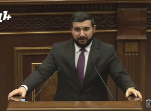 Нам говорят: идите проверьте вешалки и трубы: Алексанян