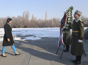 Չեխիայի խորհրդարանի Պատգամավորների պալատի նախագահի գլխավորած պատվիրակությունն այցելել է Ծիծեռնակաբերդի հուշահամալիր