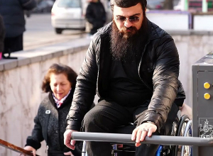 Հատուկ վերելակներ՝ գետնանցումներում. քաղաքապետարան