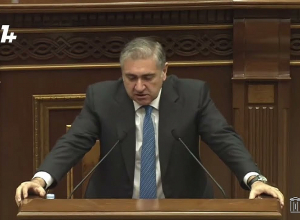 Должно быть наказание за любую скважину, за любую каплю: не случайно, что закрывают глаза – нужны шаги