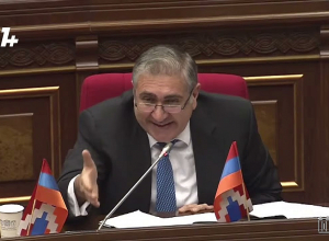 Кто обтачивает столько бриллиантов? Имейте честность, скажите, что вы всего лишь страна-реэкспортёр