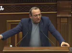 «Какова ваша идеология? Идти против быка с голой задницей?»: Арцвик Минасян