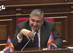 Раз уж вы приняли Римский статут, будете ли вы подавать иск лично против Алиева? Депутат – министру