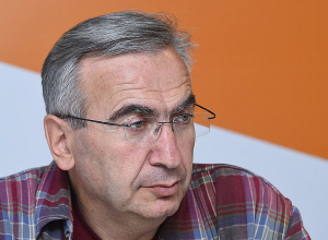 Գագիկ Գինոսյանի հոգեհանգստի և հուղարկավորության արարողությունների մասին կտեղեկացվի լրացուցիչ․ ԿԳՄՍՆ-ն ցավակցել է