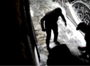 Մարմնական վնասվածքներ և դանակի բազմաթիվ հարվածներ․ Արաբկիրի քրեական հետախույզների բացահայտումը