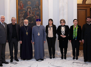 Ամենայն Հայոց Կաթողիկոսն ընդունել է «Հայկական գրադարանային ասոցիացիայի» անդամներին