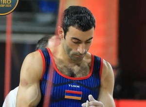 Մարմնամարզիկ Վահագն Դավթյանը դարձավ աշխարհի գավաթի խաղարկության արծաթե մեդալակիր