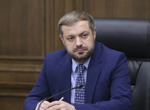 Գեւորգ Պապոյանը վայր է դրել պատգամավորի մանդատը