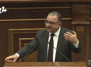 Նախընտրելի է, որ ԼՂ-ից տեղահանվածները բնակեցվեն զարգացման կարիք ունեցող բնակավայրերում․ Խաչատրյան
