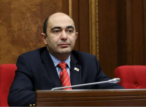 Эдмон Марукян подал Николу Пашиняну заявление об освобождении от должности