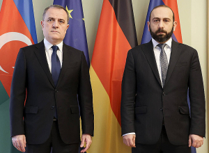 Կայացել են Արարատ Միրզոյանի և Ջեյհուն Բայրամովի բանակցությունները