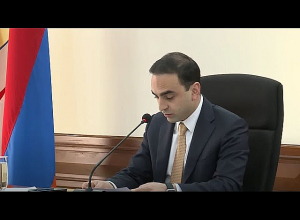 8 марта проезд в общественном транспорте Еревана для женщин будет бесплатным: Авинян