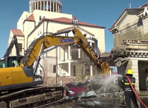 Сносят здание парламента Нагорного Карабаха: NTDRussian