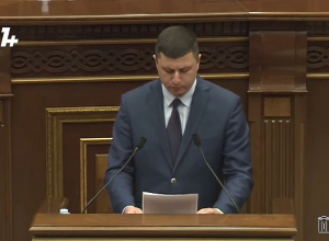 История ясно зафиксирует, кто победил, кто сдался и кто сдал нашу Родину