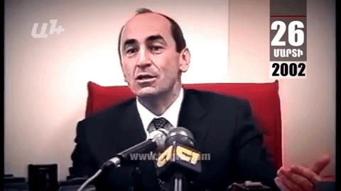 Календарь. 26-е марта: Роберт Кочарян отрицал, что лишит эфира «А1+»