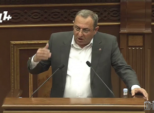 Территория Армении не может быть передана Азербайджану без референдума: Минасян