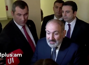 Пашинян ответил на вопросы журналистов в НС