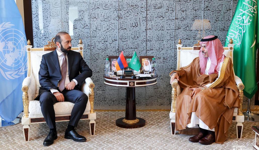 434487767_941865771278542_3868268779088195852_n