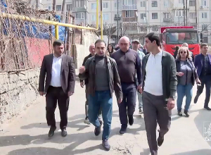 Բագրատունյաց և Արտաշիսյան փողոցների միջանկյալ բակը բարեկարգվում է. քաղաքապետարան