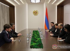 Секретарь СБ Армен Григорян принял Бриса Рокфё