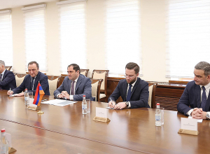 Сурен Папикян принял делегацию дружбы Франция-Армения Сената Франции