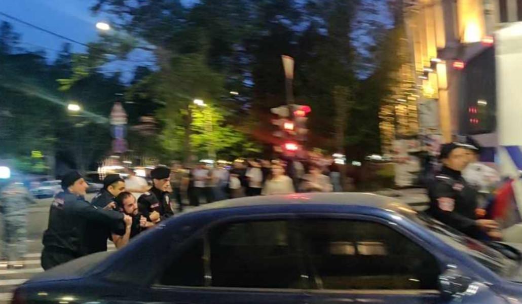 e7e35ec0-fe4e-4fbb-b84d-0879b4752ed2