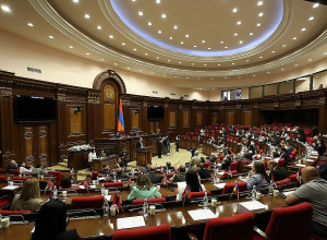 Սահմանազատման վերաբերյալ ընդդիմության հայտարարության նախագիծը ԱԺ օրակարգ չմտավ․ ՔՊ-ն դեմ քվեարկեց