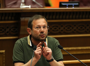 ՀՅԴ-ին ատում են Թուրքիայում, Ադրբեջանում և ՔՊ-ում. Գեղամ Մանուկյան