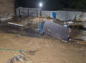 Նոր Արեշում գետի հենապատը փլուզվել է․ հարակից տները ջրալցվել են