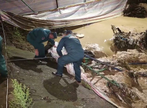 Երևանում տեղատարափ անձրևի հետևանքով տեղի են ունեցել հեղեղումներ, փլուզումներ և ջրալցումներ