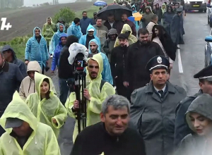 Шествие движения «Тавуш за Родину» в направлении Еревана продолжается